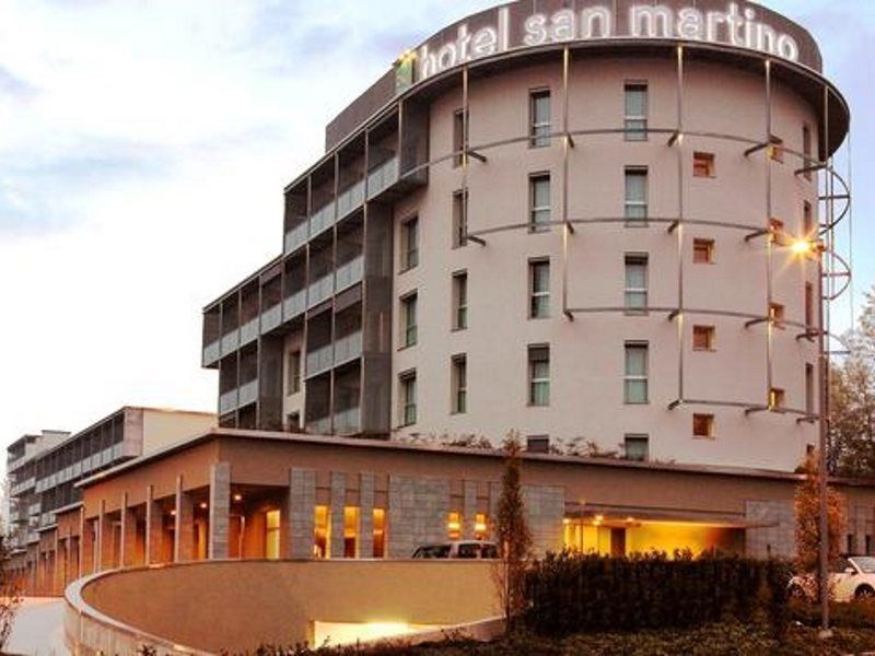 Hsm Hotel San Martino Garbagnate Monastero Esterno foto